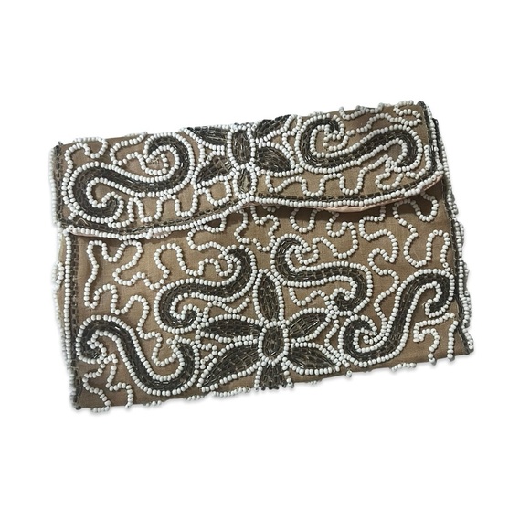 Walborg Handbags - Vintage Waldorf Handmade Beaded Clutch